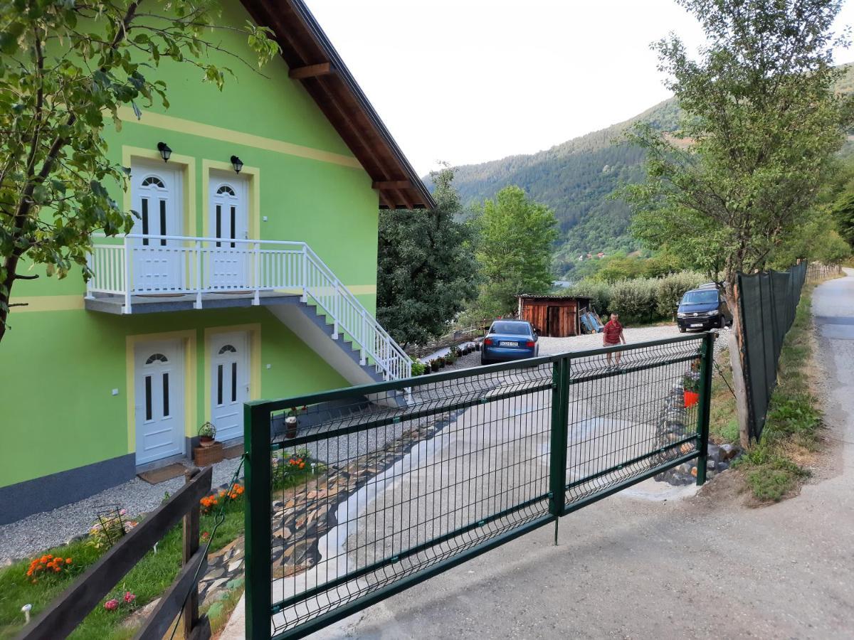 Apartmani Vila Na Drini ฟอชา ภายนอก รูปภาพ