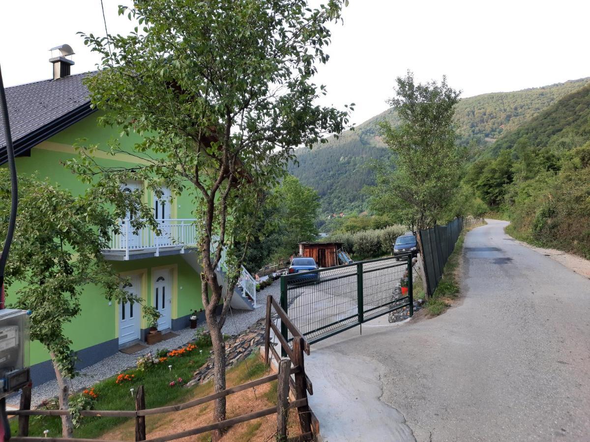Apartmani Vila Na Drini ฟอชา ภายนอก รูปภาพ