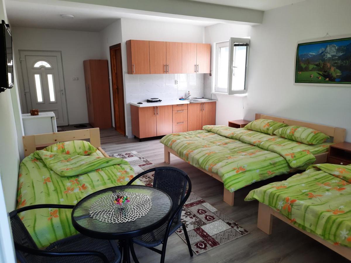 Apartmani Vila Na Drini ฟอชา ภายนอก รูปภาพ