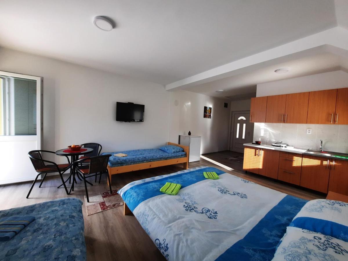 Apartmani Vila Na Drini ฟอชา ภายนอก รูปภาพ